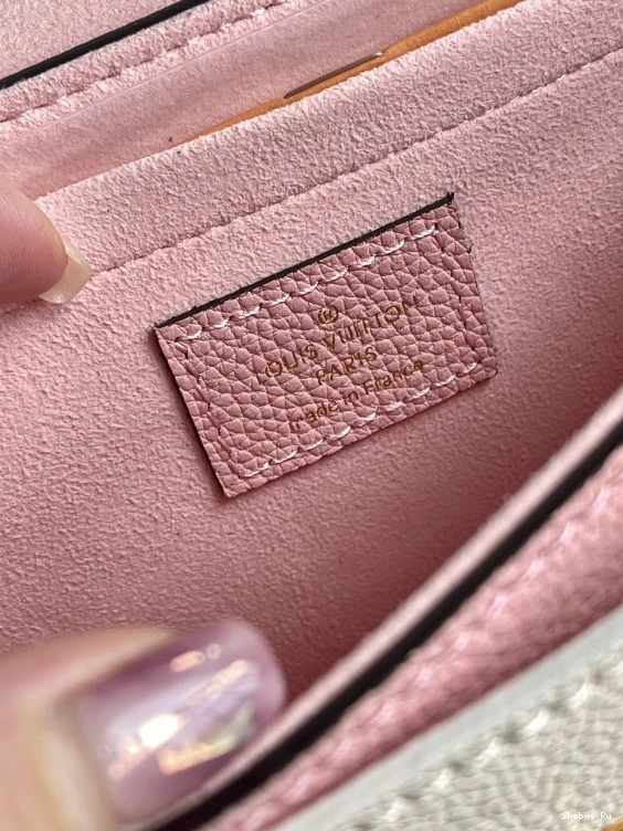 VUITTON LOCKME LOUIS TENDER 0821